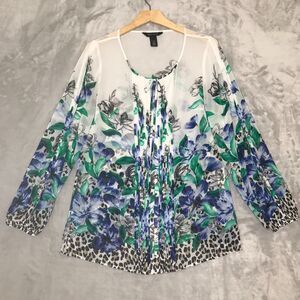 White House Black Market Top Womens 6 White Floral Leopard Semi Sheer Pintuck